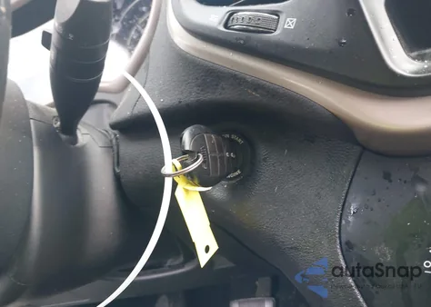 2018 Jeep Cherokee Latitude Fwd from USA, damaged, VIN 1C4PJLCB4JD513885